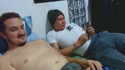 Theo_and_Izan webcam cam4 model stream image