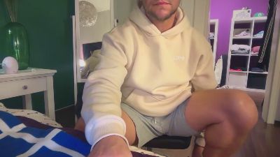 sk8_bong webcam model stream image