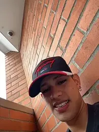 HarryGaze webcam stripchat model stream image