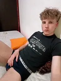 ShyAndrey webcam model stream image