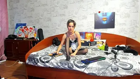 KagamiTayga webcam model stream image