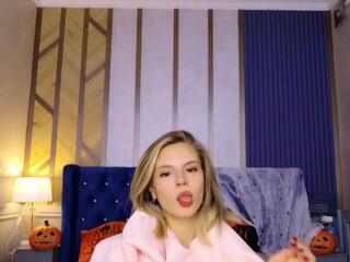 Kiara Rolls webcam model stream image