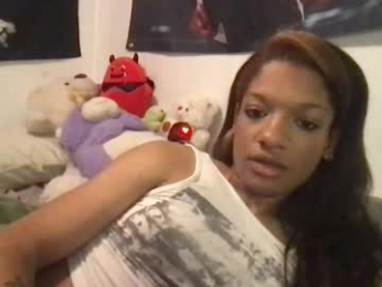 harmonycoxx_ webcam model stream image