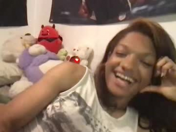 harmonycoxx_ webcam model stream image