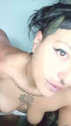 Meeamor73 webcam model stream image