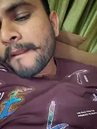 Frvgggghh webcam model stream image