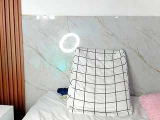 jade-sky11 webcam model stream image