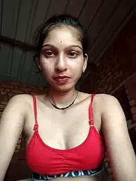 Cur_Pinki webcam stripchat model stream image