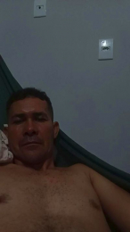 Juvenil32 webcam model stream image