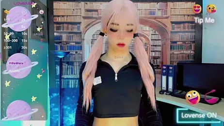 moon_sweet- webcam model stream image