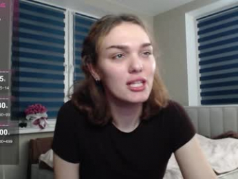 emiliarhodes webcam model stream image