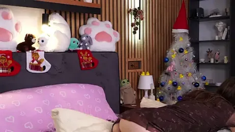 PollyBeev webcam stripchat model stream image