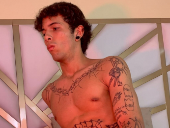 EnzoHunter webcam model stream image