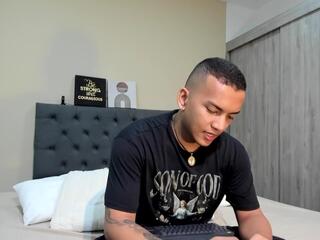 Rafael Leonn webcam model stream image