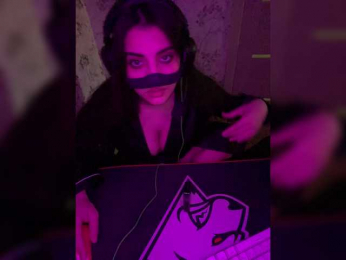 Aloeloea webcam bongacams model stream image