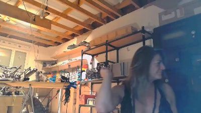Oli_n_clyde webcam model stream image