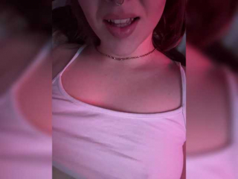 Emmalili webcam model stream image