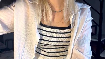 AprylFarnworth webcam model stream image