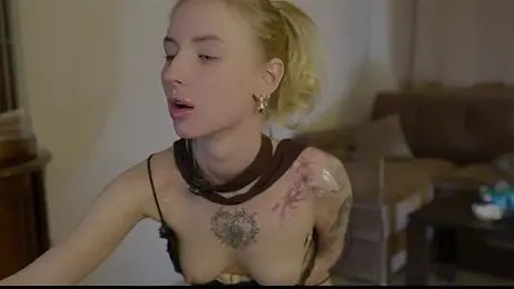 blondy_room webcam model stream image