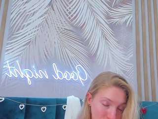emillyhart webcam model stream image