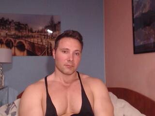 Hunky Muscle webcam flirt4free model stream image