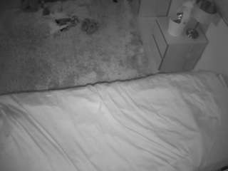 voyeurcam-julmodels-whitebed-3 webcam model stream image