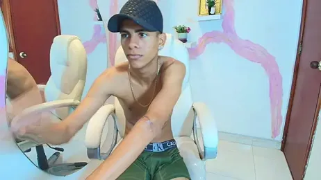 EthanClaust webcam model stream image