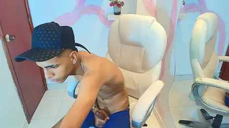 EthanClaust webcam model stream image