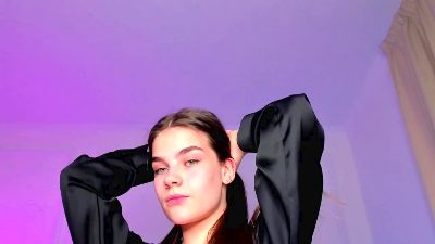 Adrialii webcam model stream image