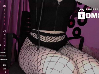 qwertikcam webcam model stream image