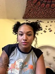 lmaobye123 webcam model stream image