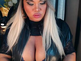 Neomie Thompson webcam model stream image