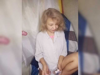 AsyaLorna webcam model stream image