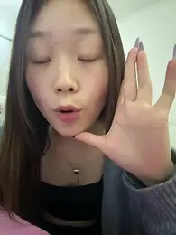 Minnie-66 webcam model stream image