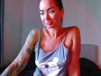 KattyCat webcam model stream image