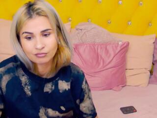 Kera S webcam model stream image