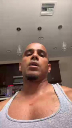 Beachmusclefit webcam model stream image