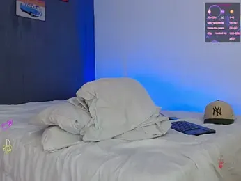 ssantive_ webcam stripchat model stream image