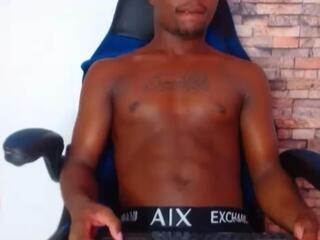 Matteo Stonee webcam flirt4free model stream image
