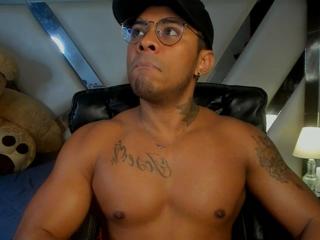 Derek Castle webcam model stream image