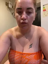 yzabell18 webcam model stream image