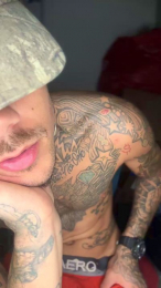YellaboyAPEX webcam model stream image
