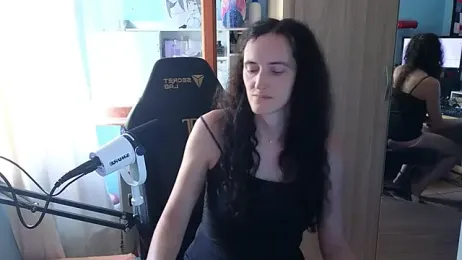 MemiKouki webcam model stream image