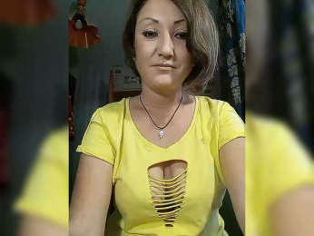 8BESTGirl8 webcam model stream image