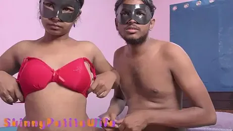 SkinnyPetiteWife webcam model stream image