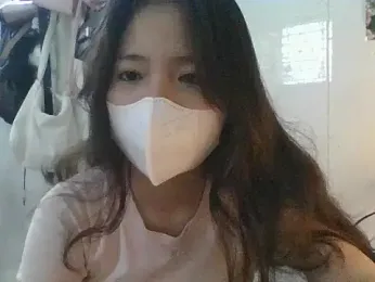 Linzly webcam model stream image