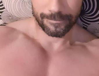 JohnSnow2569 webcam model stream image