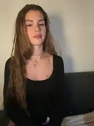 EmiliaCatalina webcam model stream image