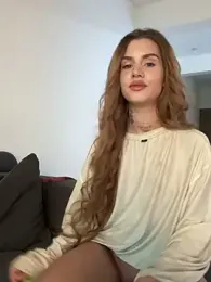 EmiliaCatalina webcam stripchat model stream image