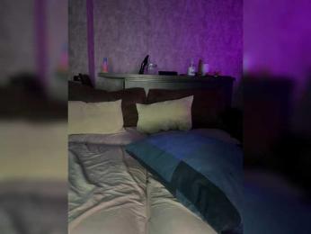 NickiMaldini webcam model stream image